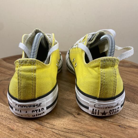 Converse Chuck Taylor All Star Womens Yellow White Size 7 Low Top Shoes 147134F - Picture 3 of 10